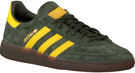 grüne adidas spezial